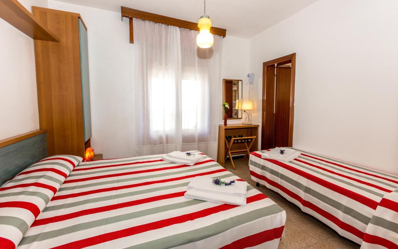 לידו די ג'סולו Hotel Saturno מראה חיצוני תמונה